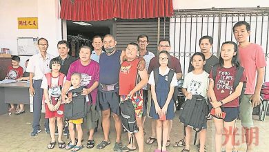 Photo of 關懷之友捐150學生用品
