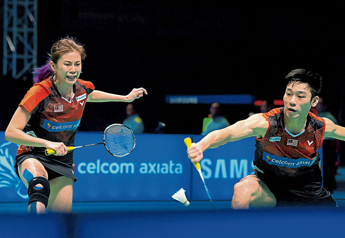 SP040916-SG05_090416_BADMINTON