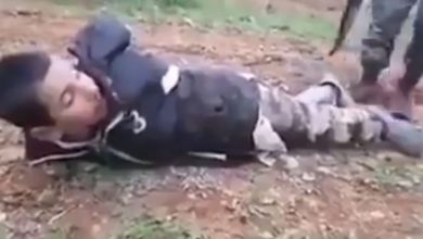 Photo of IS童兵被活捉 冷靜問“你會射我嗎”