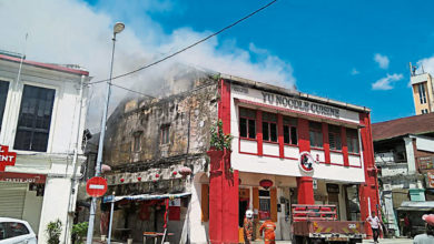 Photo of 茨廠街餐館百萬元大火 逾50人奪門逃生