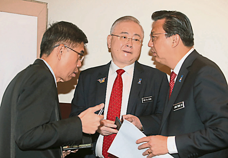 hx180205w38_copy1