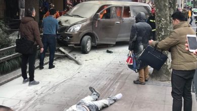Photo of 載煤氣罐貨車起火 撞上人行道18傷