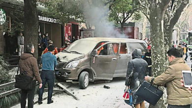 Photo of 滬車撞人行道起火18傷