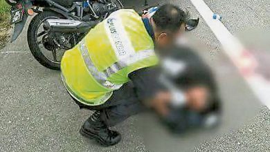 Photo of 拋錨羅里停緊急車道 警員撞上頭部受傷