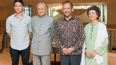 Photo of 赴卓越領導基金會 汶萊蘇丹會見敦馬