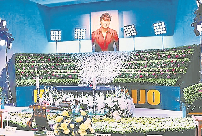 靈堂按照1974年大阪秀舞台4000人送別西城秀樹 光明日报