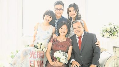 Photo of 【選戰特區——我挺你】撐傘遞水還擦汗 家人陪伴吳秀麗出戰