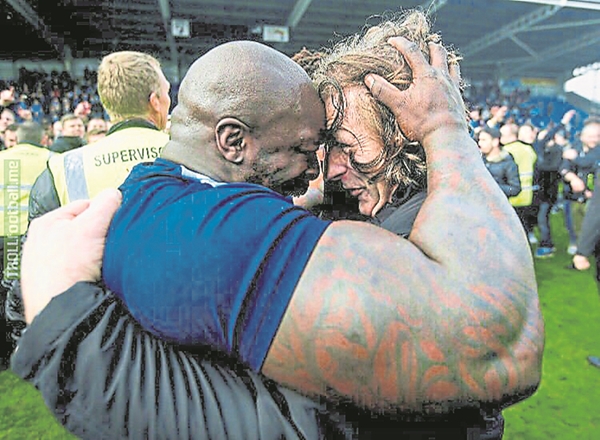 adebayo-akinfenwa-celebrating-promotion