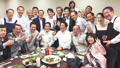 Photo of 日雨災已176人死 安倍喝酒照挨批