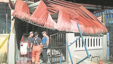 Photo of 住家煤氣爆炸起火 屋頂毀 男女傷