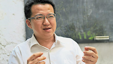 Photo of 受委上議員 劉鎮東與7人明宣誓