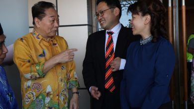 Photo of 抵古晉出席廖莫宜孫女婚禮 首相今晤砂首長