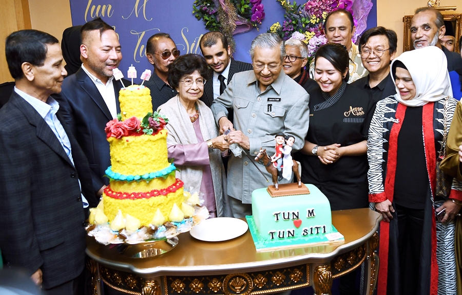 072620-PTJ12_260718_TUN DR MAHATHIRa