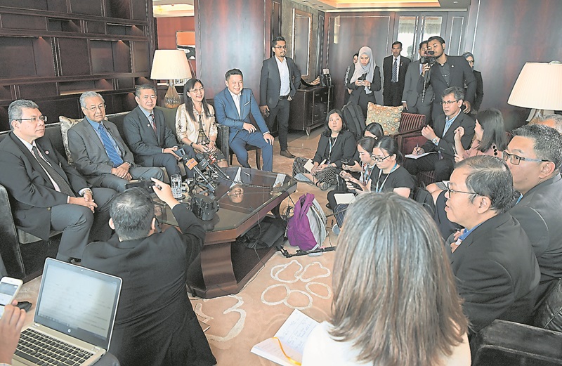082114-CHN07_210818_PM_SIDANG MEDIA