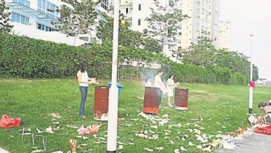 Photo of 鬼月路邊祭品不要撿?    男子回收200橙 掀爭議