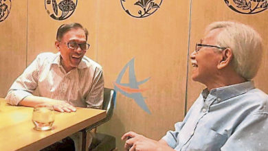 Photo of 粉碎不和傳言 安華達因開懷暢談