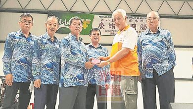 Photo of 【麥谷園居民協會盂蘭勝會慶中元】 許李南吁地方中央合作 助麥谷園擺脫水災苦