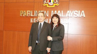 Photo of 林慧英上議院論資源分配 祥伯旁聽幼女辯論