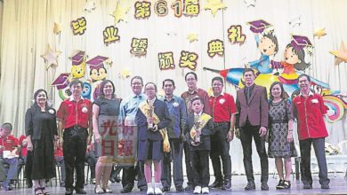 Photo of 滂滂華小畢業禮 占利尤索夫致詞摻華語