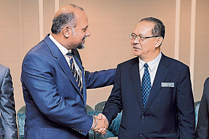 hq120311-KL06_031218_GOBIND