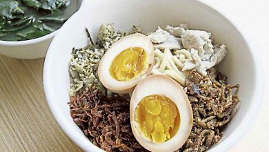 Photo of 【招牌菜】簡單而味美 板麵 ~~ 阿嬤刀麻切