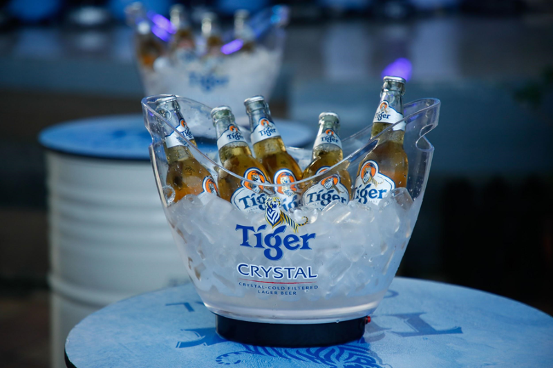 隨報附送Tiger Crystal酒瓶貼紙!放入冰箱即可發現勁酷驚喜 | 商讯 | 2019-08-08 – 光明日报