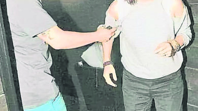 Photo of 網爆離婚 那英發文怒槓網友