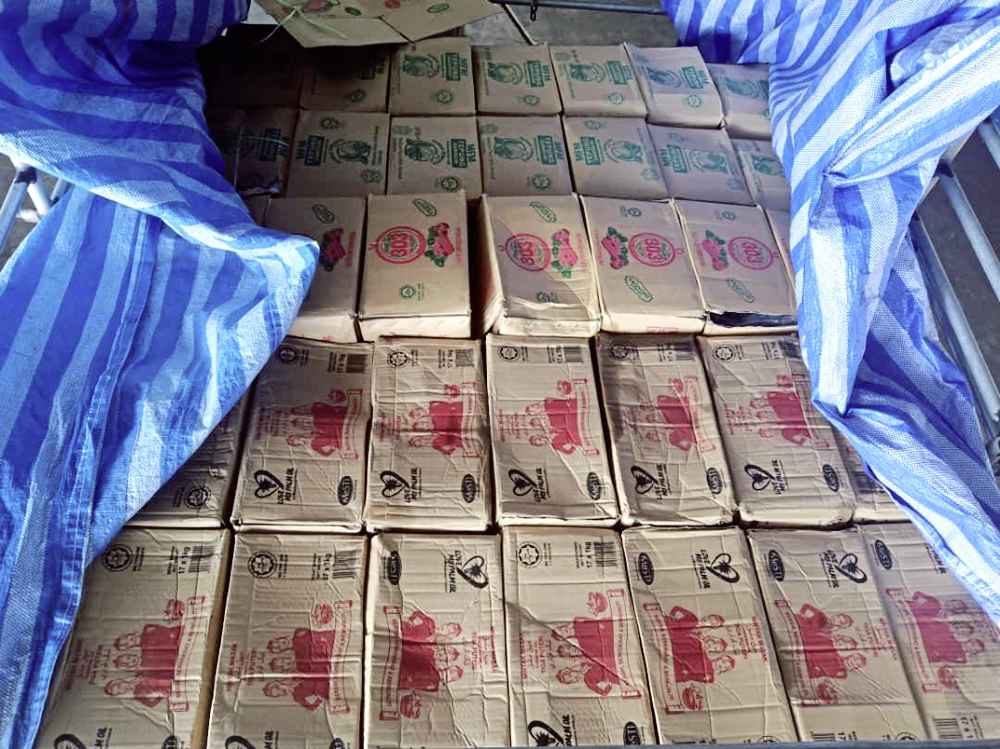东图：泰国男子在丹州采购统制品载到泰南出(10872779)-20191031142152