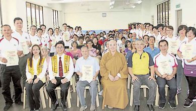 Photo of 蔡培春刮筋療法義診 近200人熱烈響應