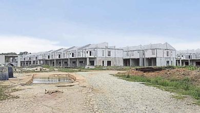 Photo of 蘆骨一馬房屋拖延逾年 朱建華：明年中完工