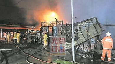 Photo of 瓜拉吉底凌晨火患 3木板店屋燒成灰