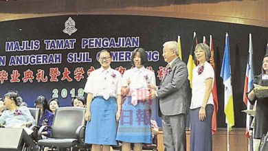 Photo of 【檳華中學畢業禮暨大學先修班結業禮】 蔡銓忠盼畢業生 明年回家迎百年校慶