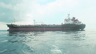 Photo of 非法入境我國海域 印尼油輪及20船員被扣