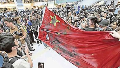 Photo of 【港反修例示威】港首宗侮辱國旗罪  被告獲輕判社會服務