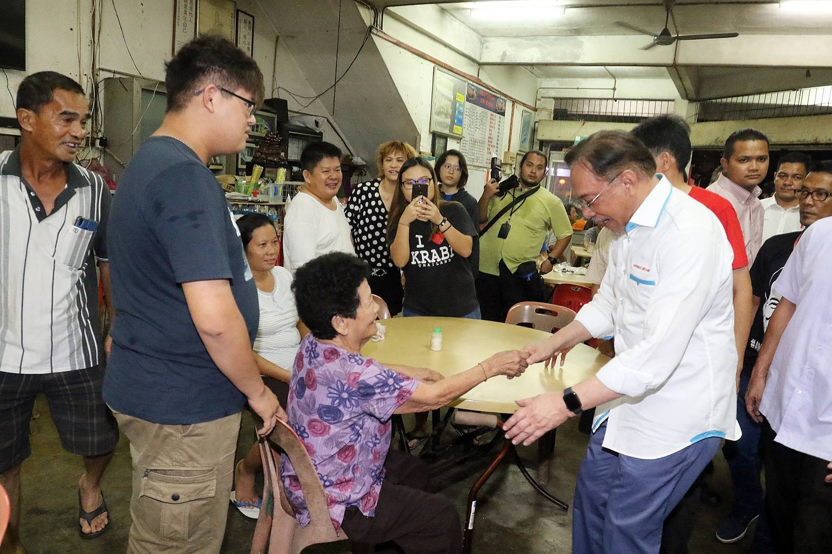 全国：丹绒比艾补选：安华：纳吉若真的犯错(11292283)-20191112154147