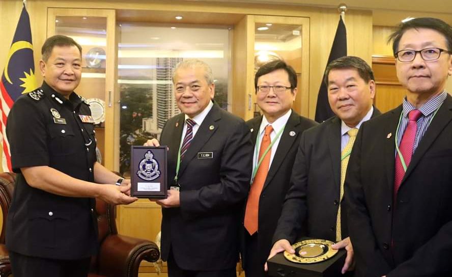 吴添泉：鼓励华裔加入警队(11723988)-20191123140830