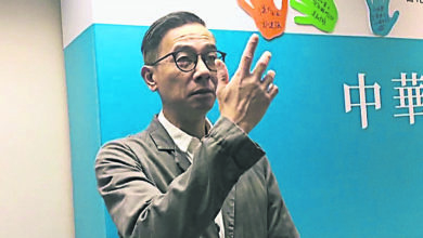 Photo of 陳小春疑票站內違法拍選票
