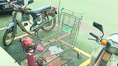 Photo of 手推車停放救火栓 居民盼宜康省關注