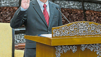Photo of 黃日昇宣誓就任 馬華有雙W在國會
