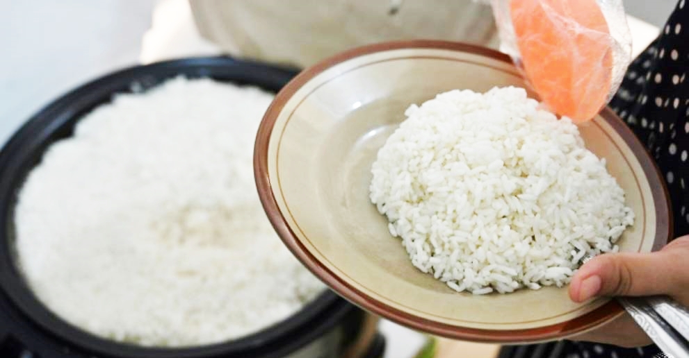 indonesians-eat-rice-at-a-rate-almost-three-times-the-global-average-1573716189056-6