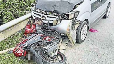 Photo of 休旅車闖反向道碰撞 摩多乘客拋入河慘死