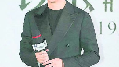 Photo of 柯汶利成首位中國“破億”大馬導演