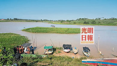 Photo of 釣蝦回程船翻墜河 2人游上岸1失蹤