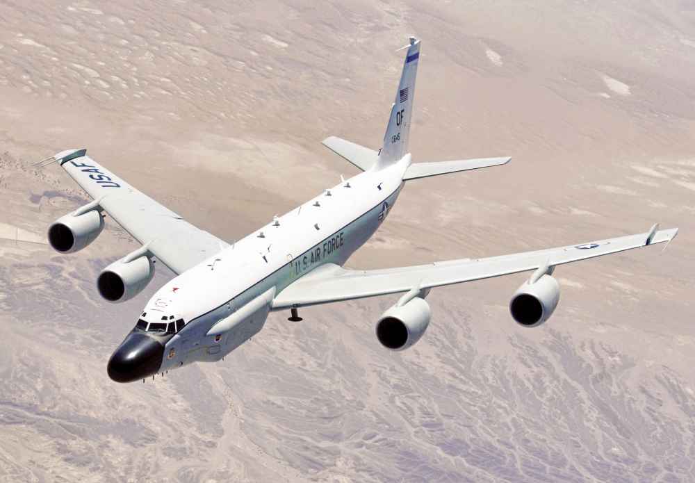 RC-135_Rivet_Joint_in_flight