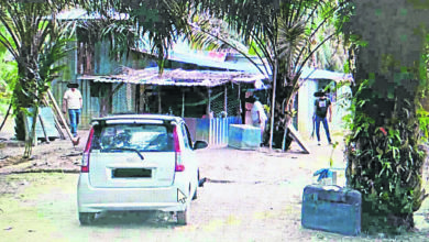 Photo of 包括1公務員 3男女非法擁槍被捕