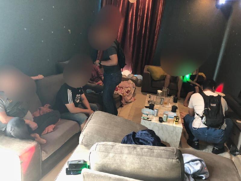 drugparty01
