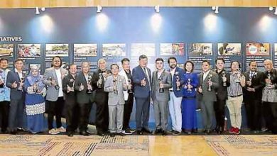 Photo of 表揚樂於助人精神 人民社警頒62項好人獎