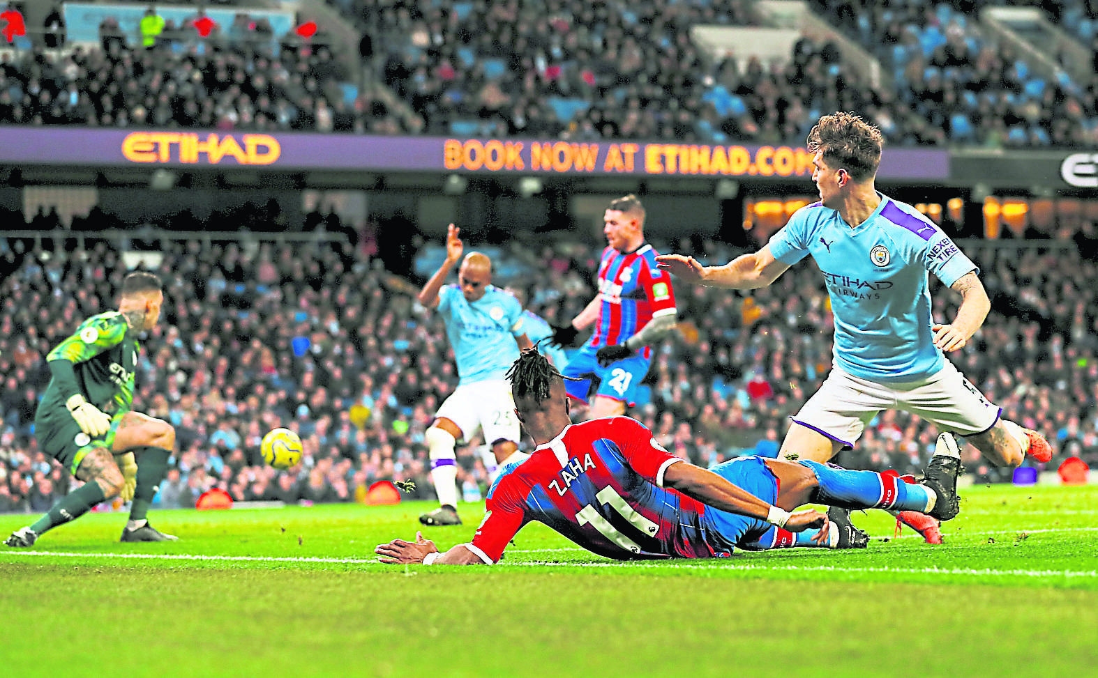 SOCCER-ENGLAND-MCI-C(1362330)-20200119114434