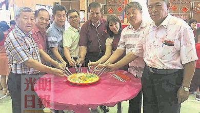 Photo of 振華學校迎春日 師生撈生立蛋慶鼠年