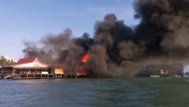Photo of 沙巴馬布島度假村大火 大部分建築物燒毀